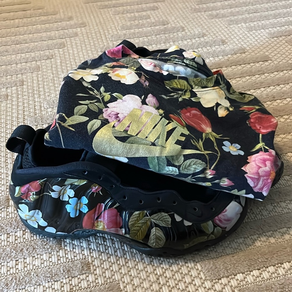 Women’s Foamposite with matching Nike shirt